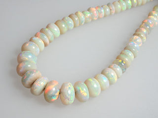 Collana opali