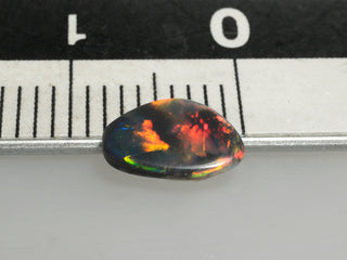 Opale nero australiano