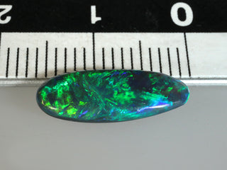 Opale nero australiano