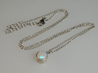 Enrosadira collana opale