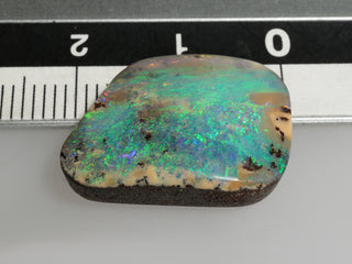 Opale boulder australiano