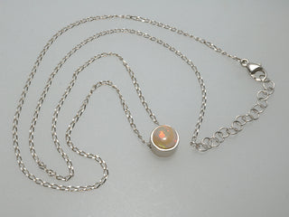 Enrosadira collana opale