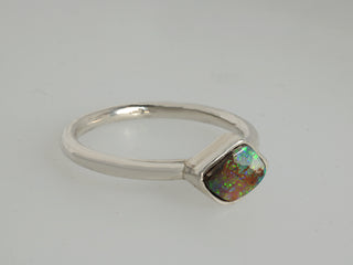 Anello opale boulder australiano