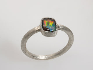 Anello opale boulder australiano