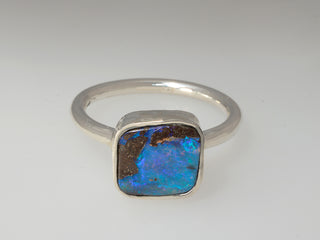 Anello opale boulder australiano