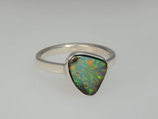 Anello opale boulder australiano