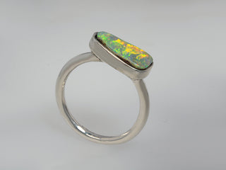 Anello opale boulder australiano