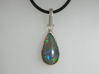 Pendente con opale australiano
