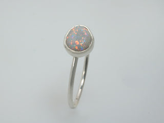 Anello argentium con opale chiaro