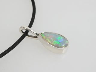 Australian crystal opal pendant