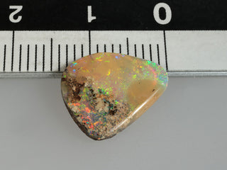 Opale boulder australiano