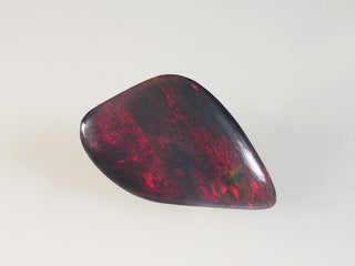 Opale nero australiano