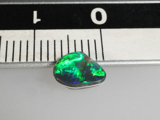Opale nero australiano