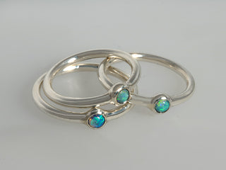 Ring with Australian opal in 935 silver