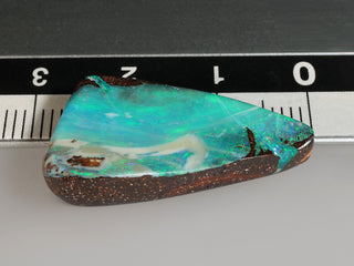 Opale boulder australiano