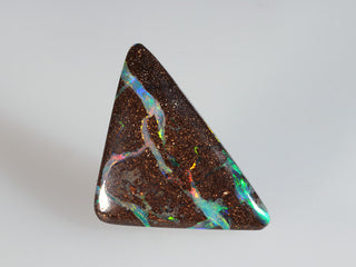 Opale boulder australiano
