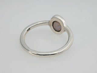 Anello con opale australiano