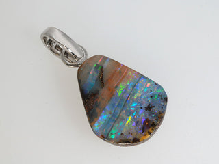 Pendente con opale boulder australiano