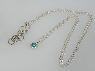 Collana con opale australiano
