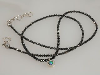 Collana con opale e diamanti