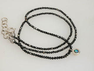Collana con opale e diamanti