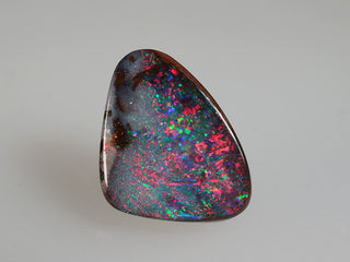 Opale boulder australiano