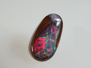 Opale boulder australiano
